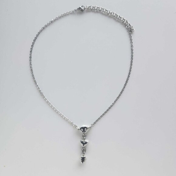 Gothic medieval dainty rosary necklace with a small silver chain - Picture 4 of 8